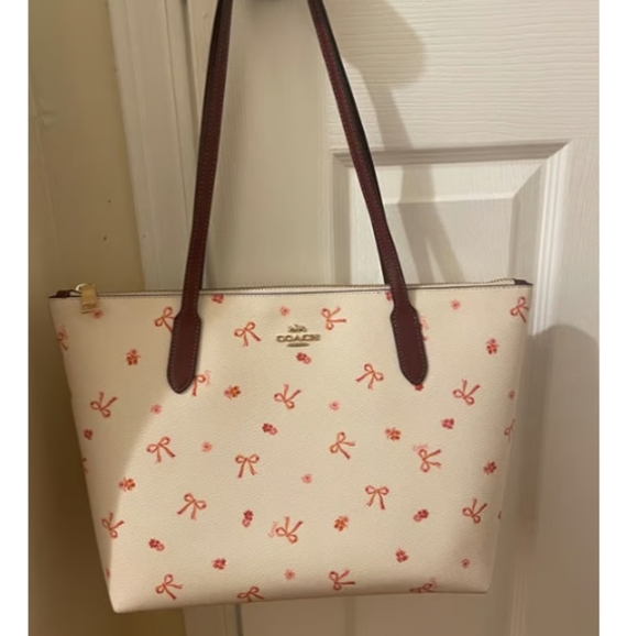 Tote coach bag